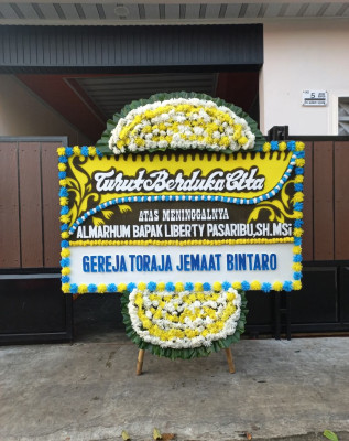 Papan Bunga Duka di Badegan